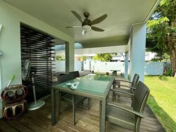 Huit (D26), Terrace #435742431